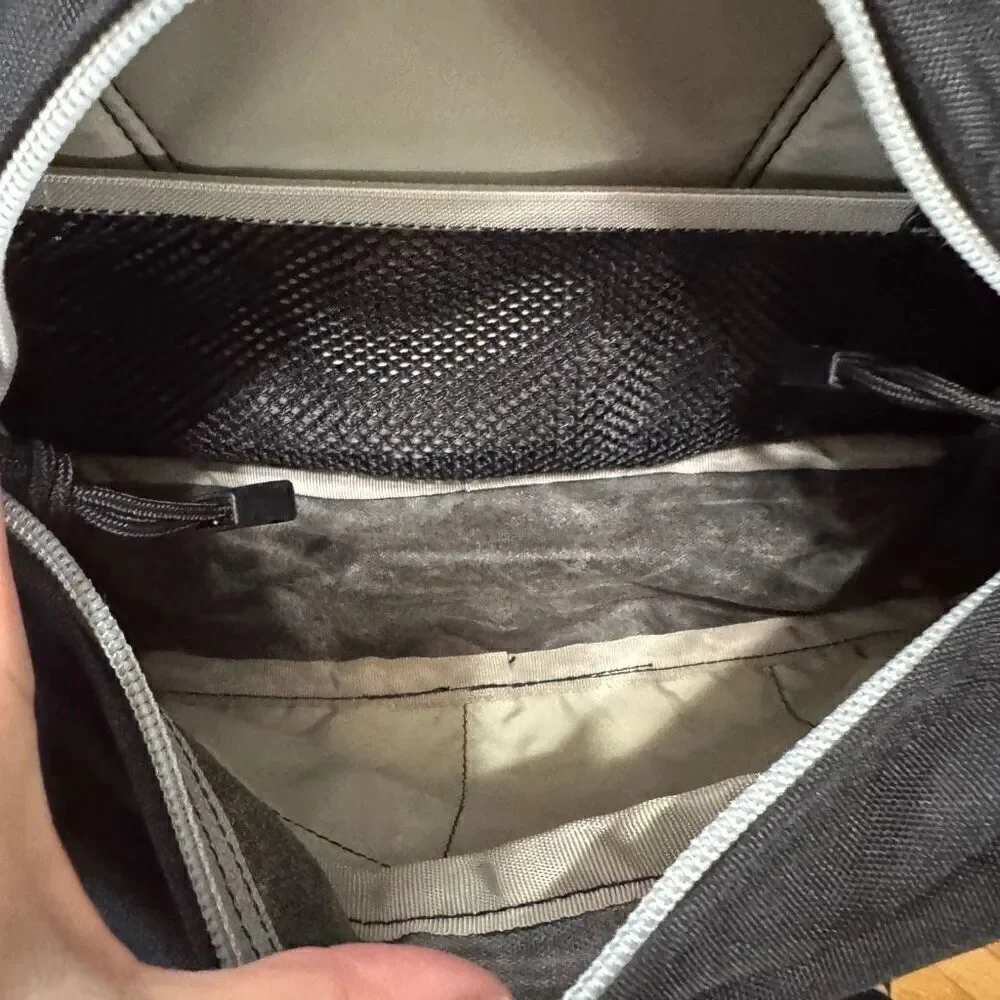 The North Face black unisex hiking pack belt